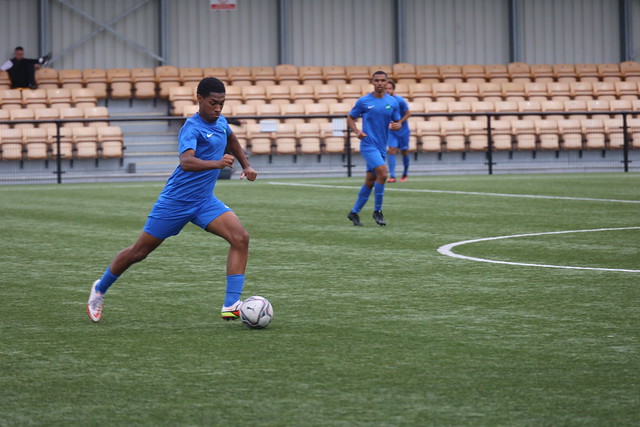 Menonton Film dan Sepakbola dengan Kenyamanan Digital