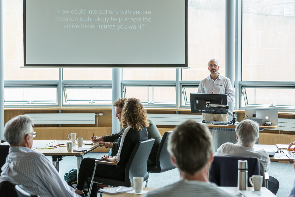 Mengenal Informatika Secara Sederhana